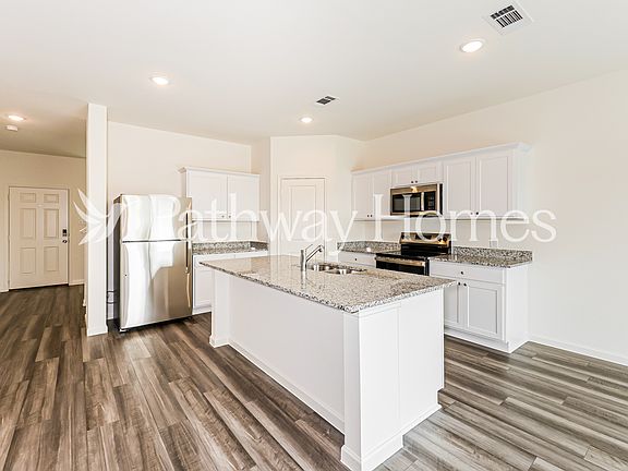 5th image of 12720 Haymarket Rd