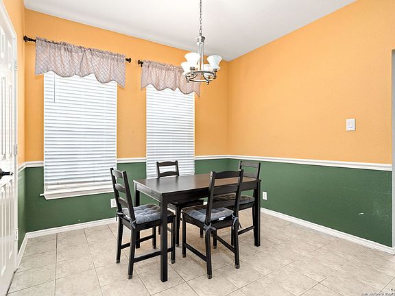5th image of 22122 Prospect Hill