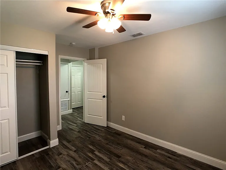 2409 Crews St #2409 — Photo 22