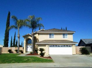 1134 Raymond Rd, Hanford, CA 93230