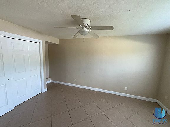 5th image of 117 N Evergreen Ave APT 105