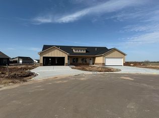 458 Trails Head Ct, Goddard, KS 67052