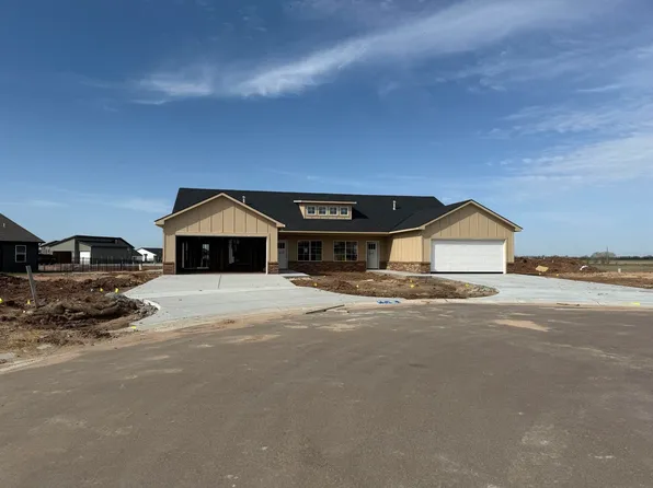 466 Trails Head Ct, Goddard, KS 67052