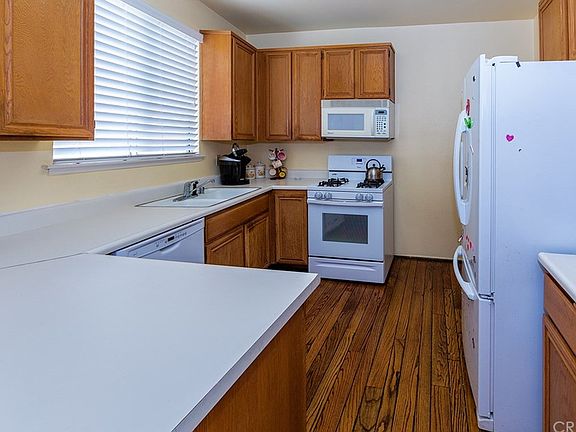 5th image of 13901 Olive View Ln Unit 18