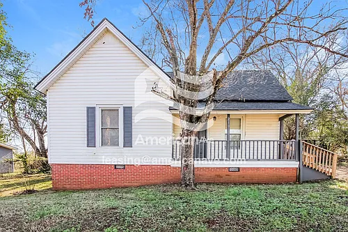 210 Farmer St Photo 1