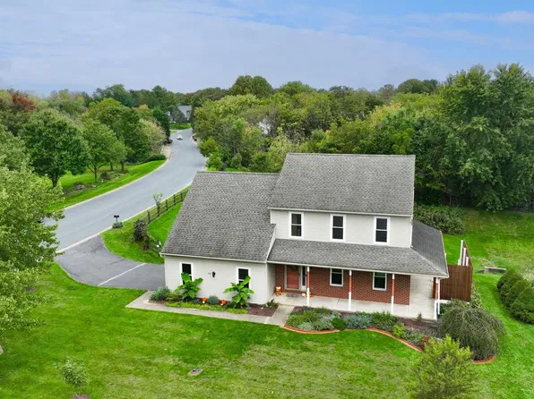 243 Kingsbridge Dr, Lititz, PA 17543