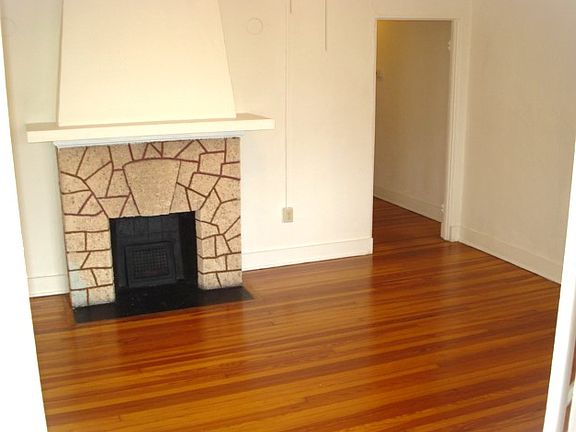 4th image of 616 E New Haven Ave APT 2