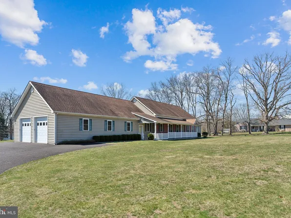 10 Cowpath Rd, Telford, PA 18969