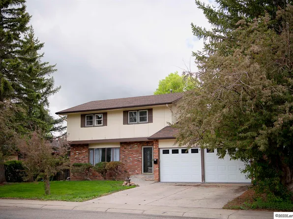 2620 Park Ave, Laramie, WY 82070