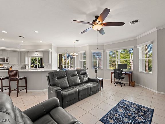 3rd image of 12661 Allendale Cir
