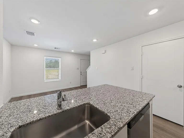 2065 East Gemini — Photo 18