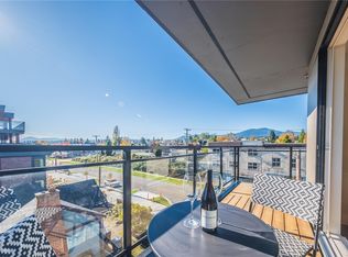 119 Haliburton St #407, Nanaimo, BC V9R 4V9