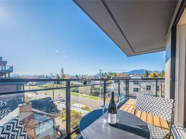 119 Haliburton St #407, Nanaimo, BC V9R 4V9