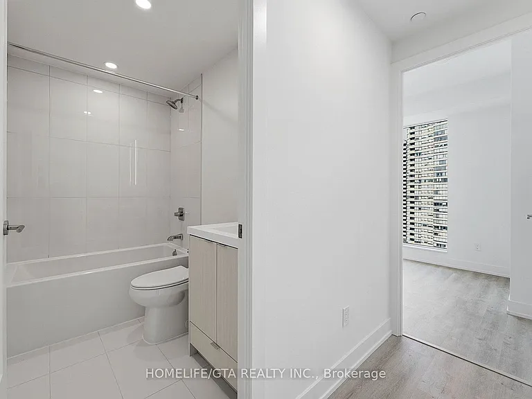 25 Cordova Ave #1004 — Photo 14