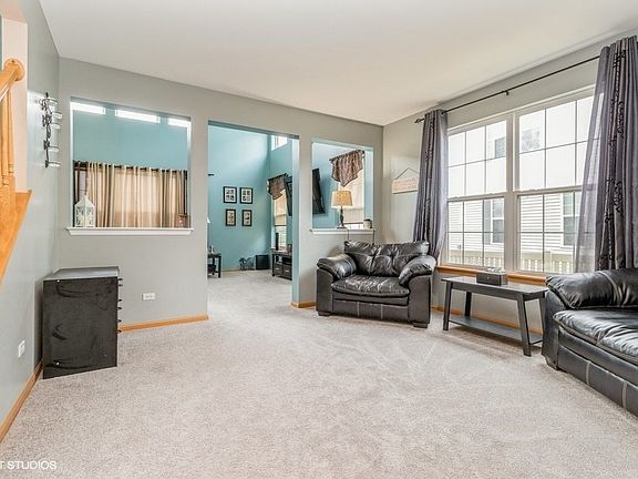 2nd image of 2105 Heatherstone Ct
