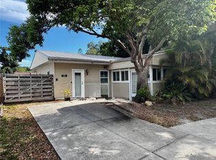 2559 Arlington St, Sarasota, FL 34239