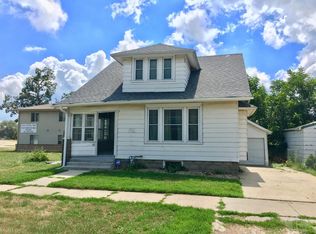 104 W Boone St, Marshalltown, IA 50158