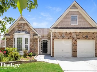 30 Horseshoe Ln, Hiram, GA 30141