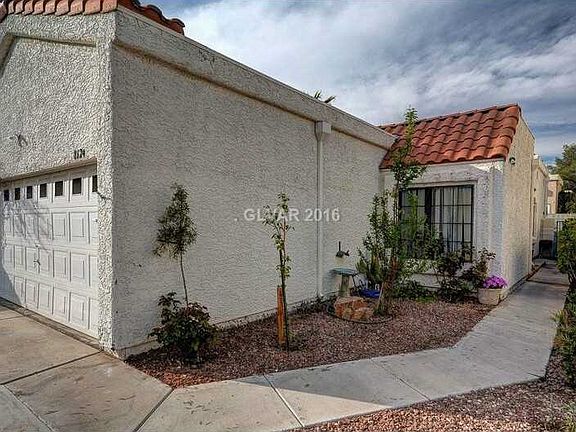 3rd image of 8624 Spruce Lake Cir