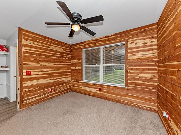 4th image of 108 Keethler St