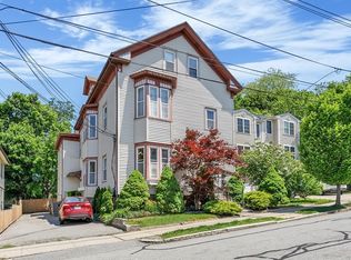 20 7th St APT 3, Providence, RI 02906