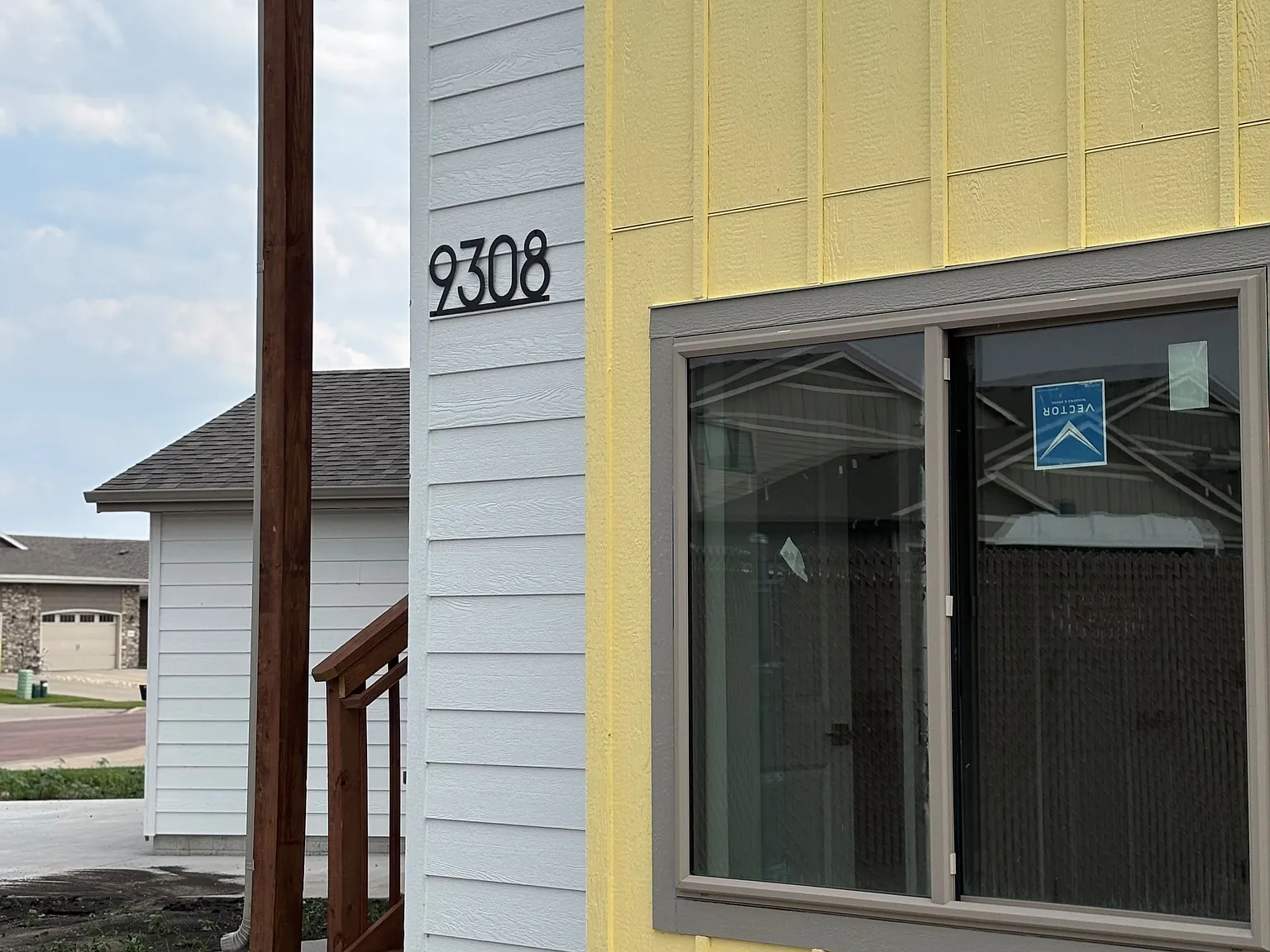 1 bed, 895 sqft, $1,200 — Photo 2