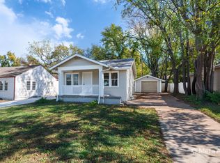 940 N Holyoke Ave, Wichita, KS 67208