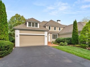24 Highwood Ln, Ipswich, MA 01938