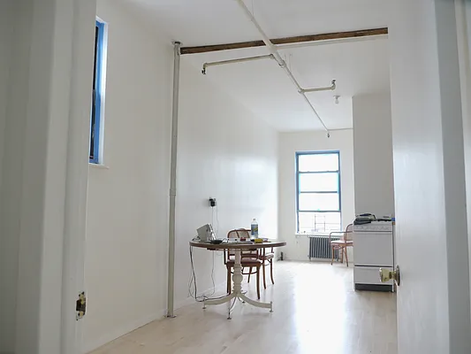 Sold by Leiter Realty Group LLC | media 26