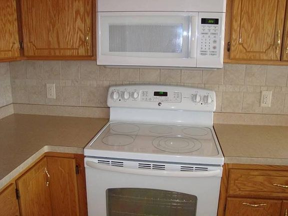 Stove / Oven Microwave