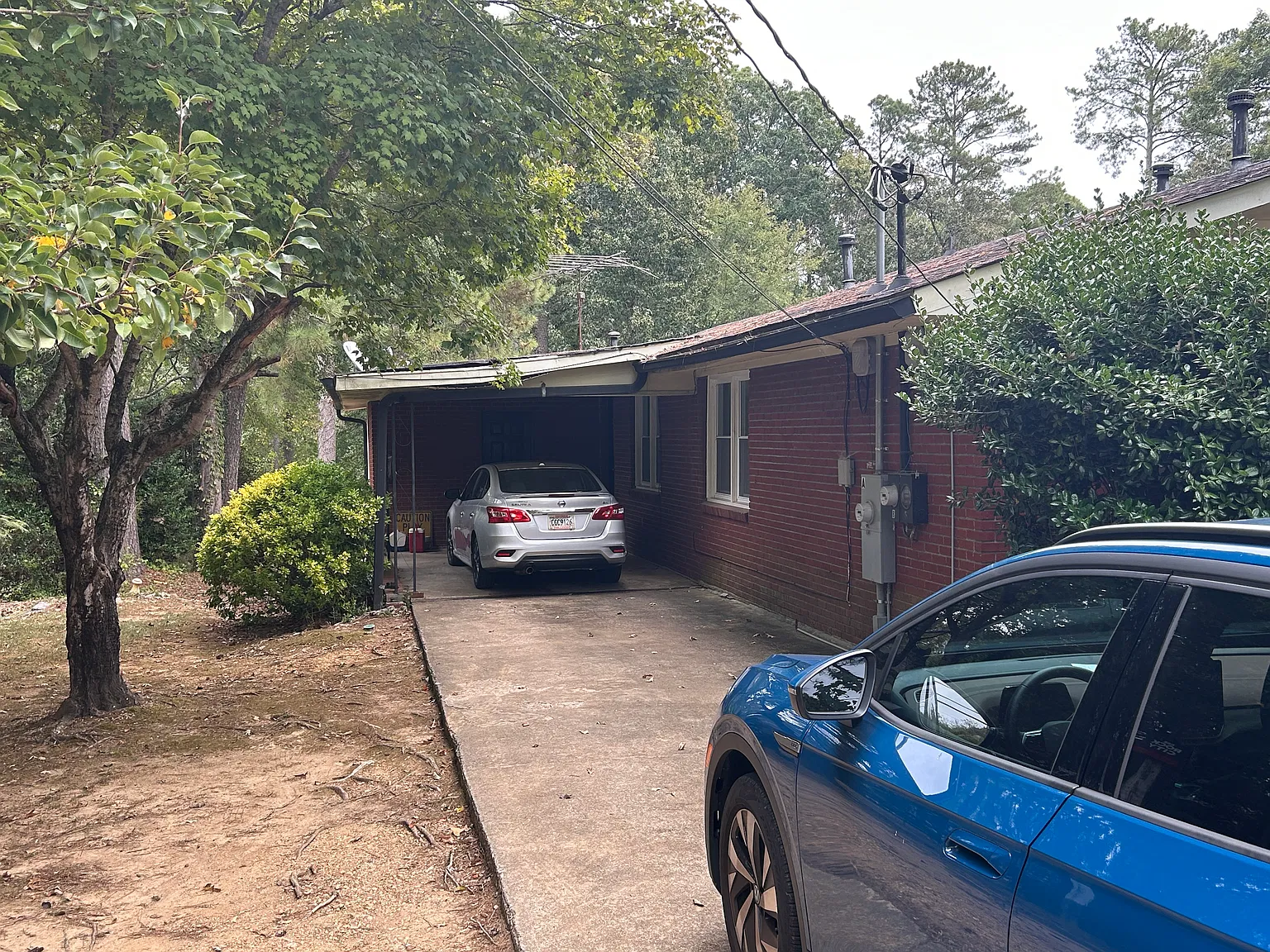 3 bed, $1,200 — Photo 2