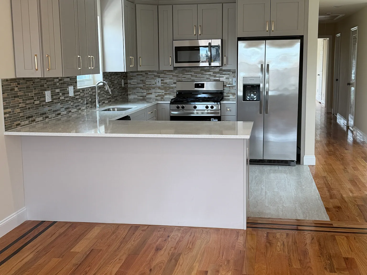 3 bed, $3,000 — Photo 3