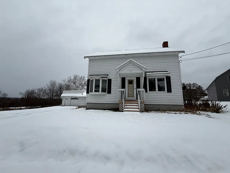 Moulin St — Photo 1