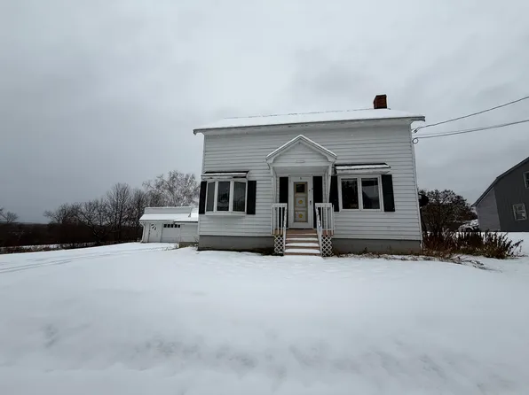 9 Moulin St, Grand Isle, ME 04746