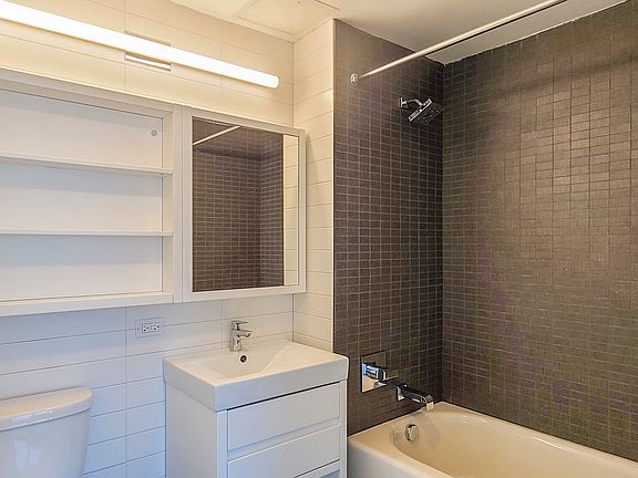 3rd image of 34-22 35th St #5C