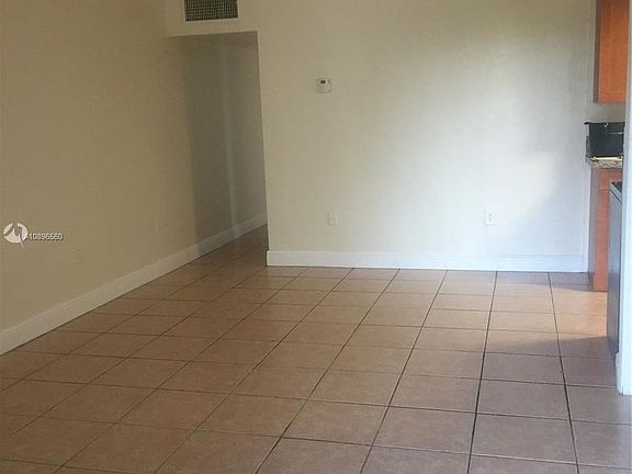 3rd image of 1851 NE 168th St APT C8
