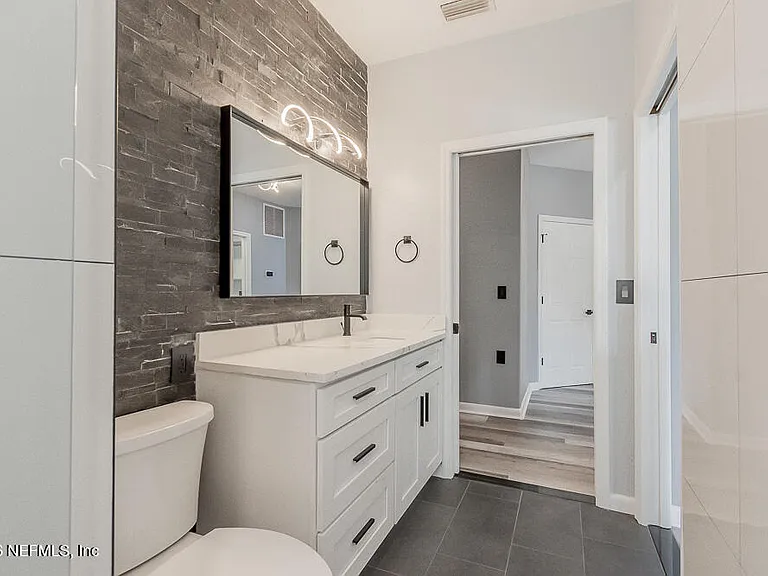1770 Victoria Chase Ct — Photo 100