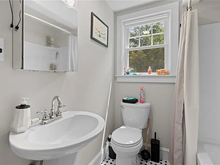 2340 S County Trl — Photo 30