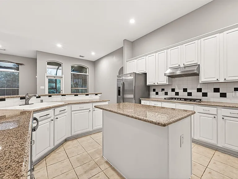 23734 Indian Hills Way — Photo 15