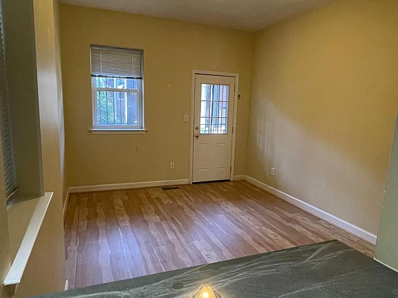 Pass through from kitchen to dining