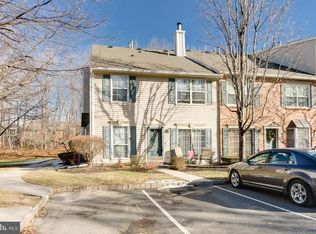 70 Cheverny Ct, Hamilton, NJ 08619