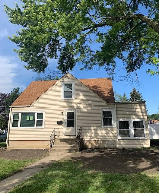 1st image of 124 N Villa Ave