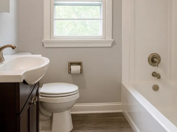 (undisclosed Address), Syracuse, NY 13224