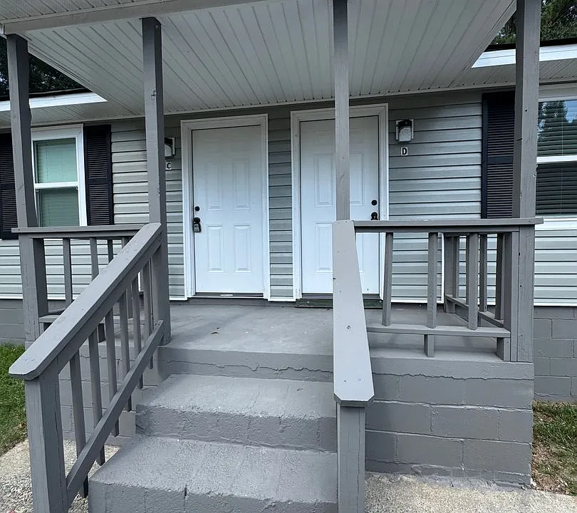 194 Lee St SE