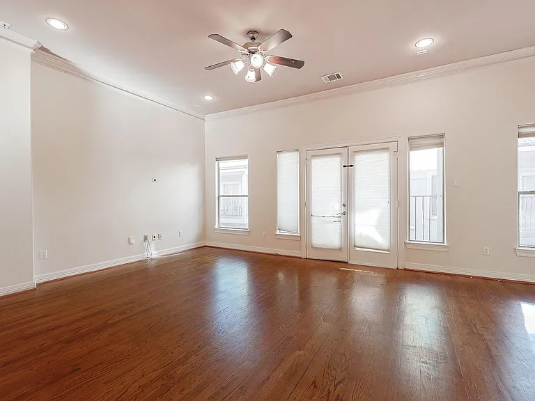 2540 Prospect St #C — Photo 4