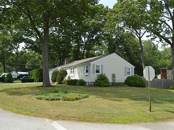 3rd image of 31 Birchwood Way