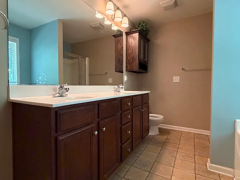 4566 Woodway Dr — Photo 35