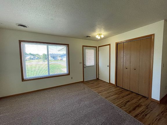 4th image of 13297 39th Ave N #13297