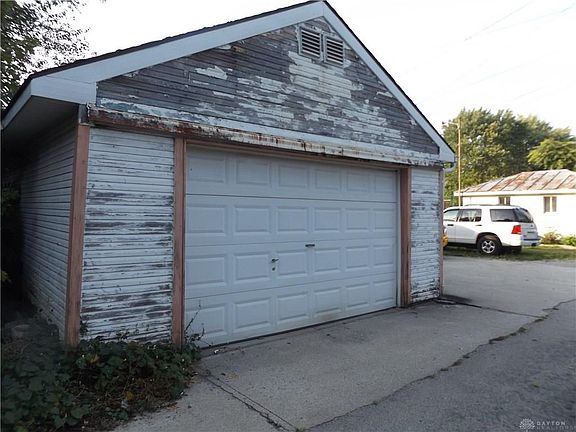 3rd image of 239 W Water St
