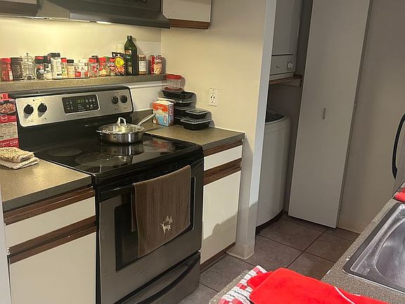 5th image of 24-30 S Bank St #301